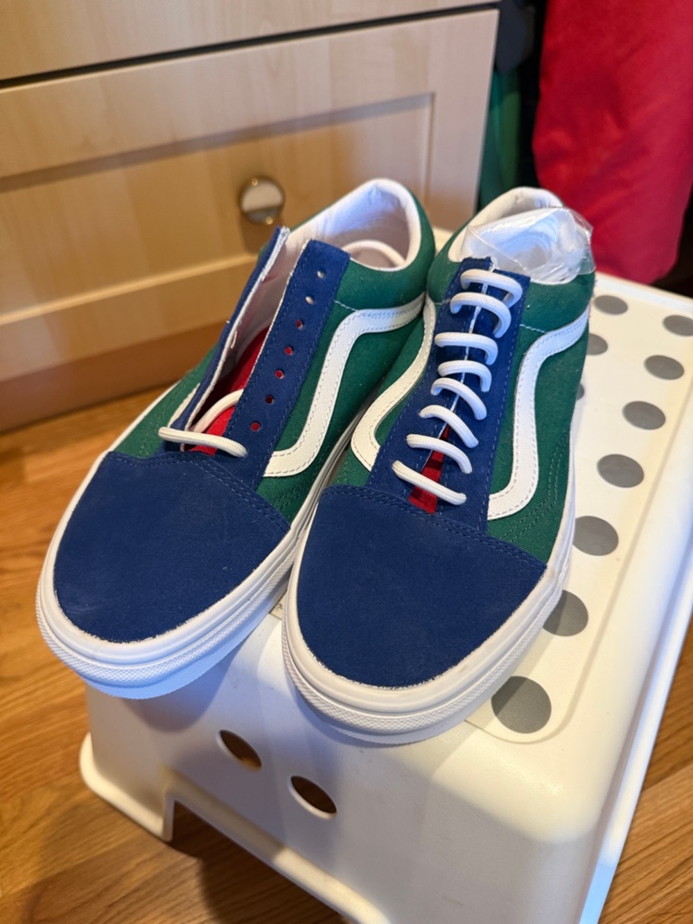 Unisex Casual Low-Top Sneakers in Blue, Green and White